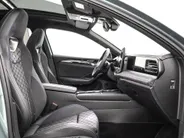 Volkswagen Passat Variant 1.5 eHybrid 272pk DSG R-Line Edition · Panoramadak · Inklap. Trekhaak · 360 Camera · Keyless · Matrix LED · Elek. Achterklep · Head-Up Display · Garantie t/m 13-11-2030 of 100.000km