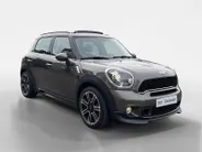 MINI Countryman 1.6 John Cooper Works ALL4 Chili | Pano-dak | Navigatie | 18 Inch | Sportstoelen | Stoel- voorruitverw. |