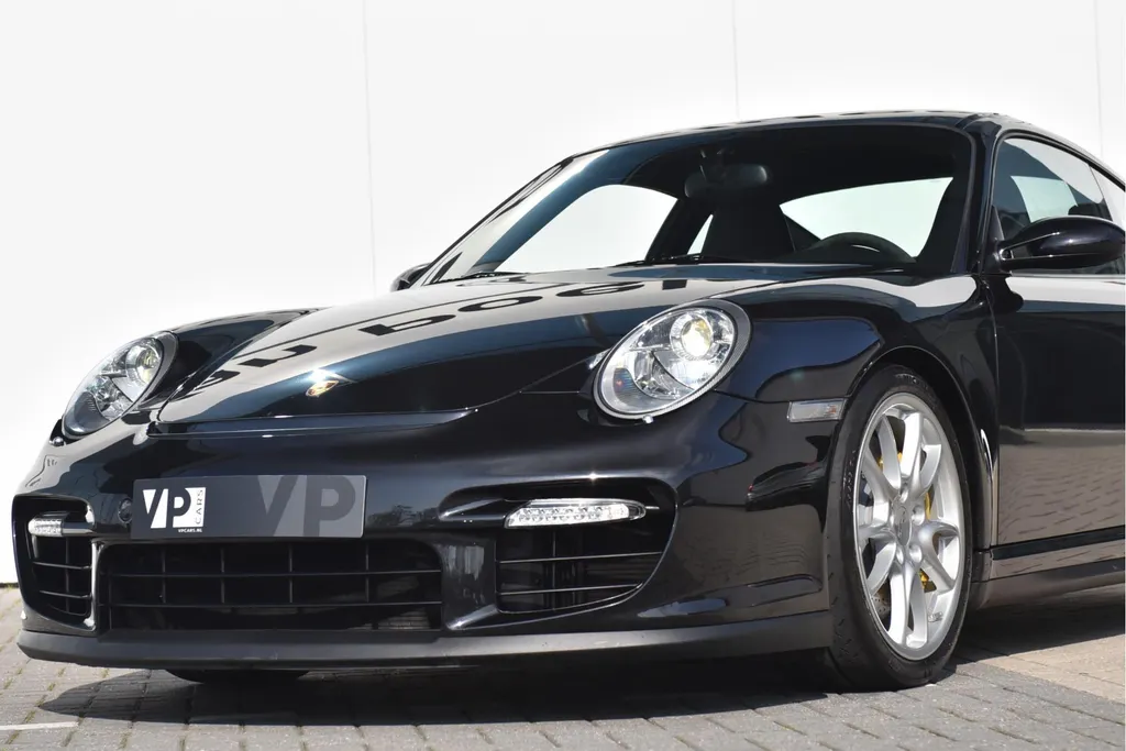Porsche 911 3.6 GT2