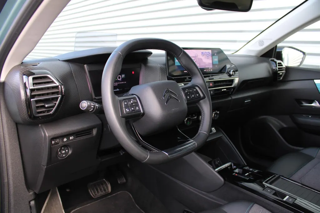 Citroën ë-C4 Shine 50 kWh | Airco | Cruise | Navi | Keyless | Trekhaak | LM Velgen | Heads Up Display | Stoelverwarming |