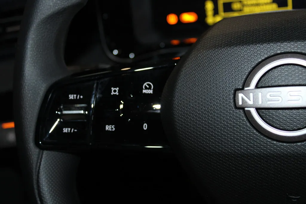 Nissan Micra ENGAGE 40 kWh | 100% electrisch | Parkeersensoren achter | Apple carplay & Android auto | Climate controle | Cruise controle | Bluetooth |