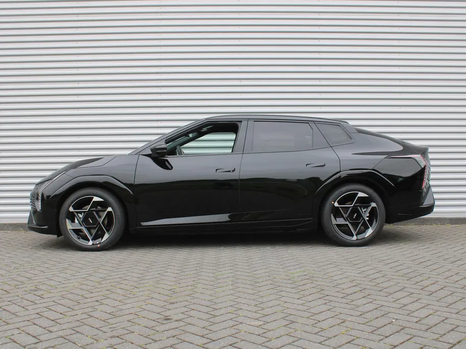 Kia EV4 Fastback GT-Line Business Edition 81.4 kWh | Hoge korting! | Nieuw | Direct leverbaar | Actieradius tot 612 km (WLTP) | 18% bijtelling |