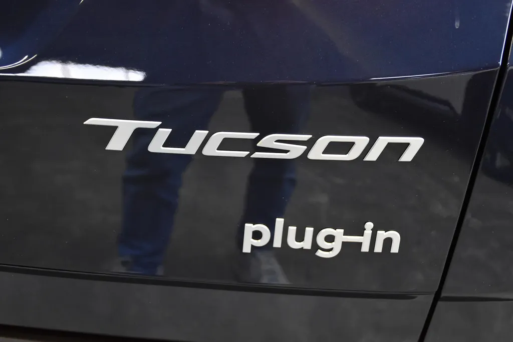 Hyundai Tucson 1.6 T-GDi Plug In Hybride Premium Sky I Schuifdak.