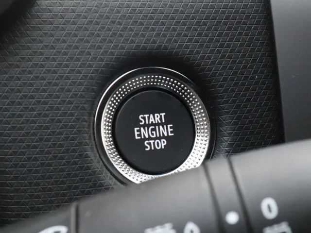 Mitsubishi Colt 1.6 HEV Intense+ Adaptive Cruise | Keyless | Navi