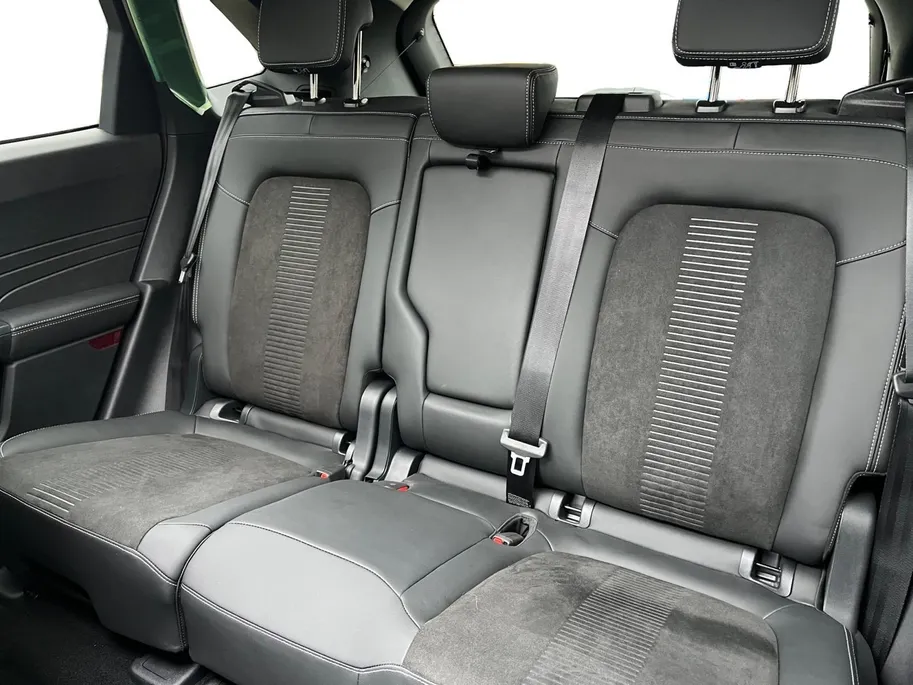 Ford Kuga 2.5 PHEV Active X | Te Bestellen | Actiekorting €5000,- | Private Lease vanaf €594,- P/M | Schuif/Kantel Dak | Wegklapbare Trekhaak | 360 Camera |