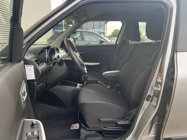 Suzuki Swift 1.2 Select Smart Hybrid | Armsteun | Apple Carplay & Android Auto | 16' LM Velgen | Airco | Dealer onderhouden