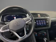 Volkswagen Tiguan 1.4 TSI 245pk DSG eHybrid Life Business · Apple/Android Car Play · Wegklapbare Trekhaak · Navigatie · P-Sensoren · Stoel-& Stuurverwarming · 17'' Inch ·