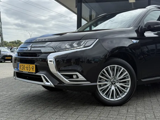 Mitsubishi Outlander 2.4 PHEV Intense+