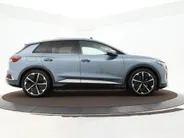 Audi Q4 e-tron 50 299pk Quattro S Competition 77 kWh · SOH 93% · Panoramadak · Wegklapbare Trekhaak · Elek. Voorstoelen · Leder Interieur · 21'' Inch ·