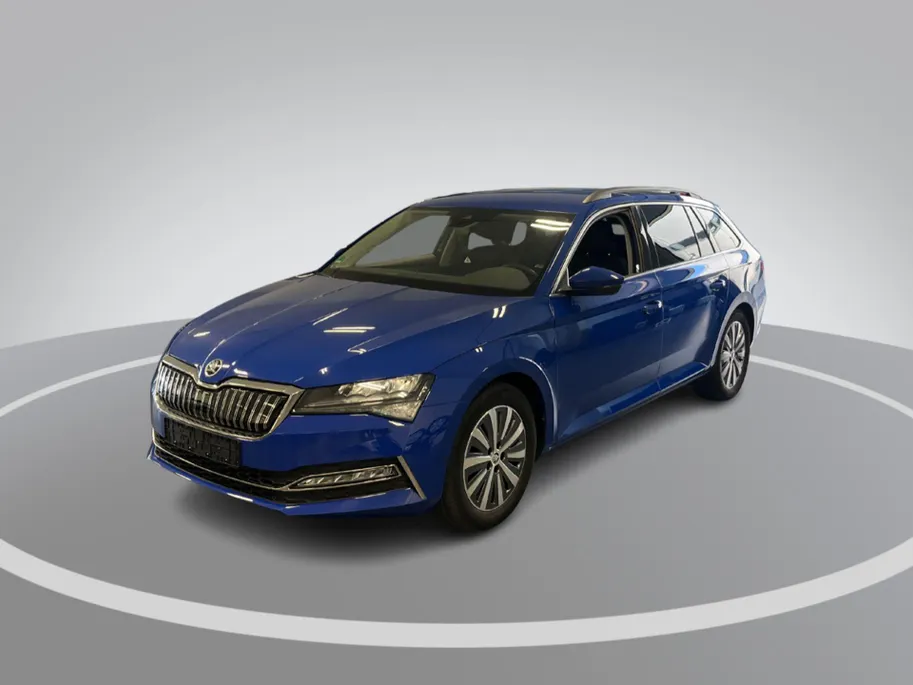 Škoda Superb Combi 1.4 TSI 218pk DSG iV Business Edition · Apple/Android Car Play · Wegklapbare Trekhaak · P-Sensoren · Navigatie · 17'' Inch ·