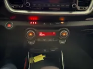 Kia Stonic 1.0 T-GDi 120pk DCT7 DynamicPlusLine | All-Seasonbanden | Apple Carplay/Android Auto