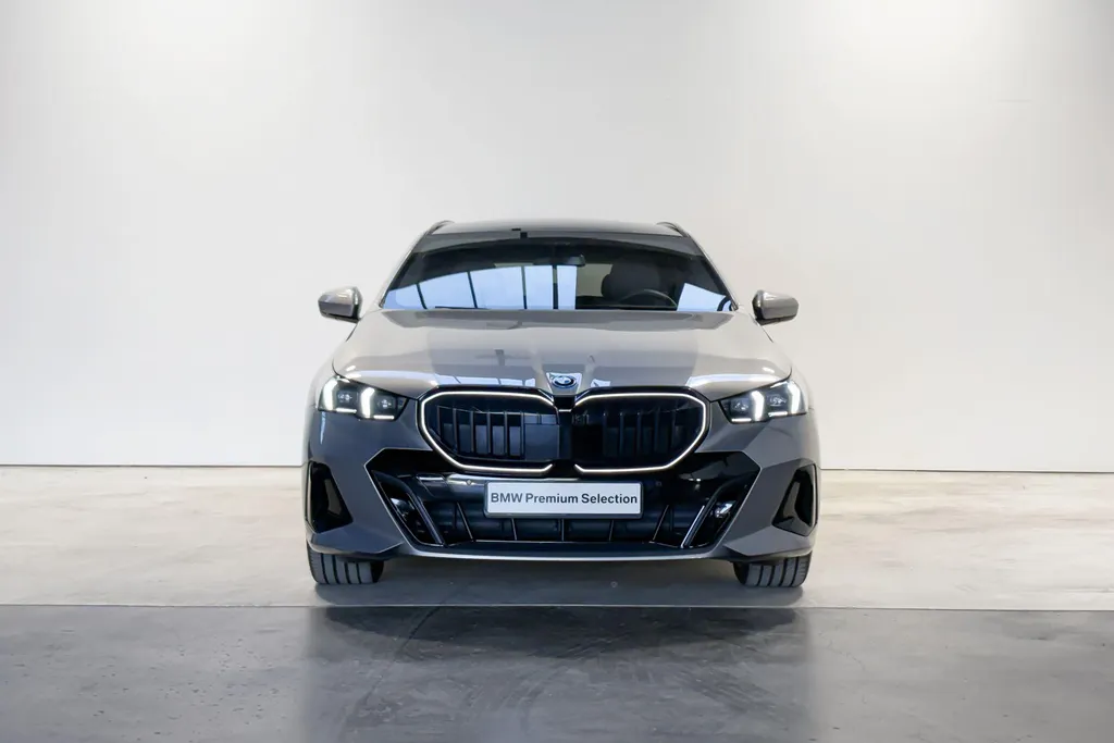 BMW 5 Serie Touring 550e xDrive Innovation Pack M Sportpakket