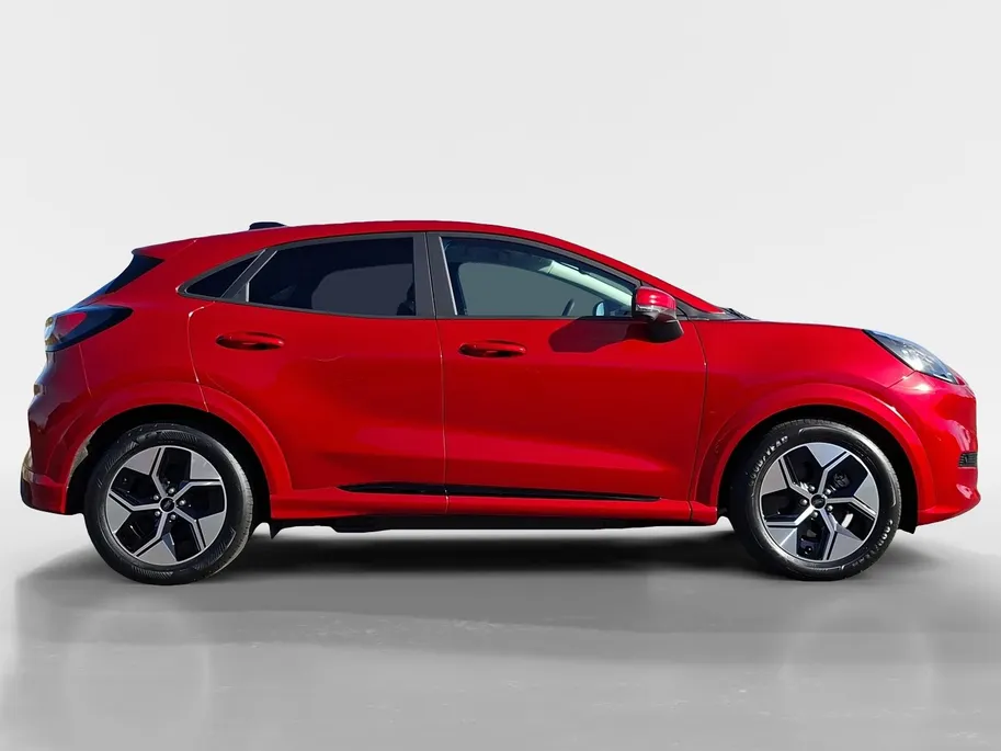Ford Puma Gen-E 46,8 kWh | Winterpack | Afn. Trekhaak | Driver assistancepack | 17' Lichtmetaal | 360Camera | Adaptive Cruisecontrol | Dodehoekdetectie | Led verlichting | Apple Carplay&Android Auto | Nieuw te bestellen |