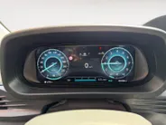 Hyundai Bayon 1.0 T-GDI Comfort | Navigatie | Achteruitrijcamera | Parkeersensoren achter | Airco | Cruise Control | DEALER AUTO