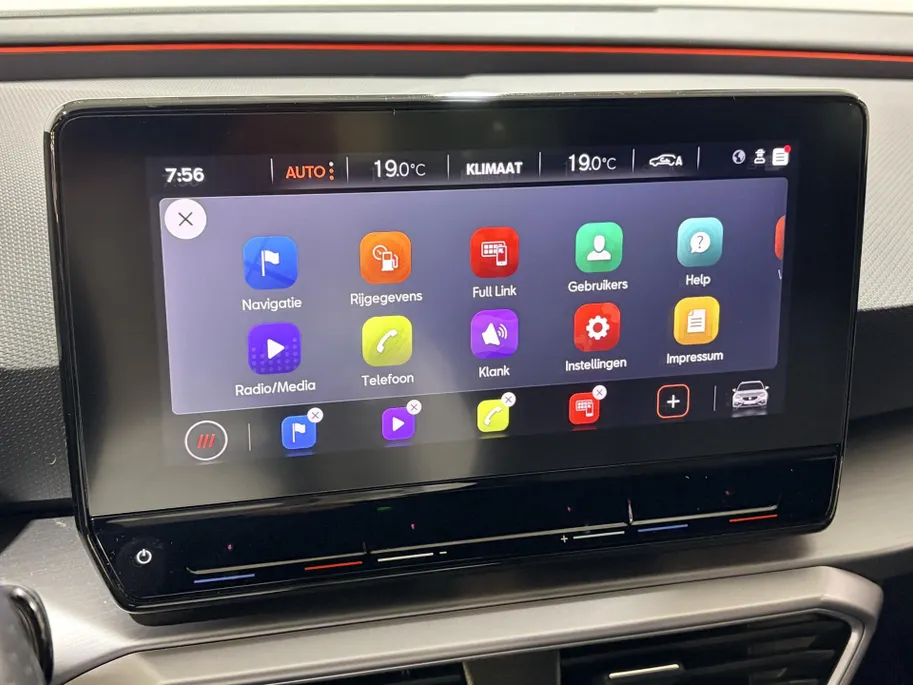 SEAT Leon Sportstourer 150PK 1.5 TSI FR Business Intense | Navigatie | Cruise Control Adaptief | Climate Control | Apple Carplay/Android Auto | Camera | Parkeersensoren | Lichtmetalen Velgen | Licht & Regen Sensor |