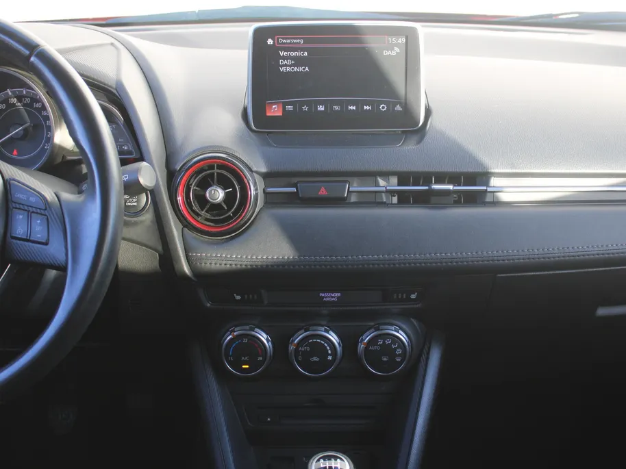 Mazda CX-3 2.0 SkyActiv-G 120 SkyLease+ | Stoelverwarming | Navi | Clima | Cruise | Parkeersensor achter | 18' LM | Dealeronderhouden | Gespecialiseerd in Mazda | Voorheen Mazda dealer |