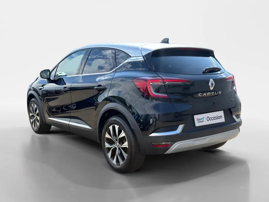 Renault Captur 145PK E-Tech Hybrid Intens Automaat | Camera | Parkeersensoren | Apple Carplay/Android Auto | Navigatie | Climate Control | Cruise Control | Lichtmetalen Velgen | Licht & Regensensor |