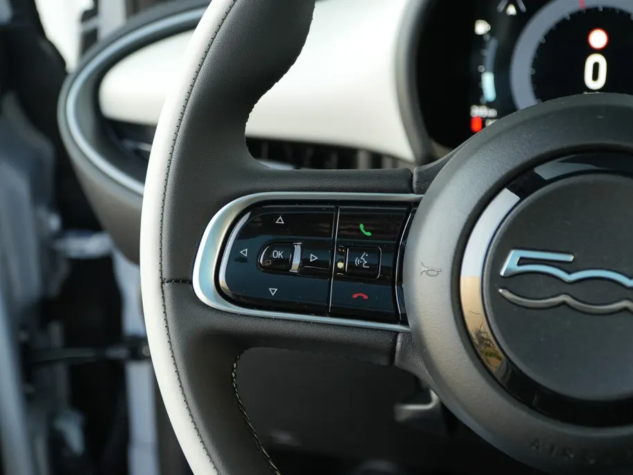 Fiat 500 1.0 Hybrid La Prima | Boek nu uw Proefrit