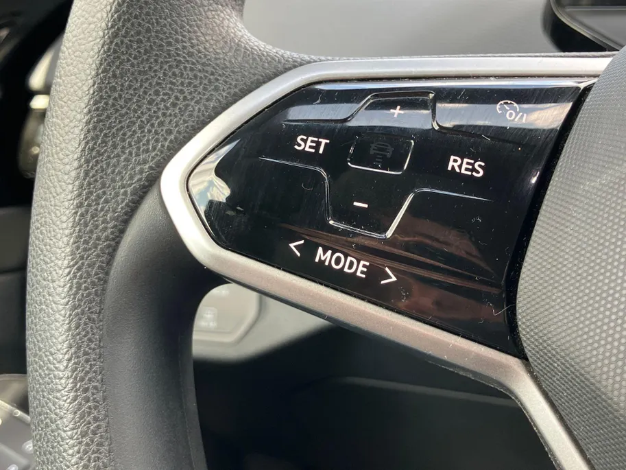 Volkswagen ID.4 Pro 77 kWh 204PK · SOH 94,9% · Panoramadak · Camera ·  Navigatie · Apple Carplay / Android Auto ·