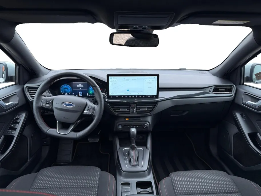 Ford Focus Wagon 1.0 EcoBoost Hybrid ST Line X | 155 pk | Automaat | Adapt. cruise control | BLIS | Pano dak | Parkeersensoren voor en achter | Achteruitrijcamera | 17' lichtmetalen velgen | Privacy glas | Fabrieksgarantie |