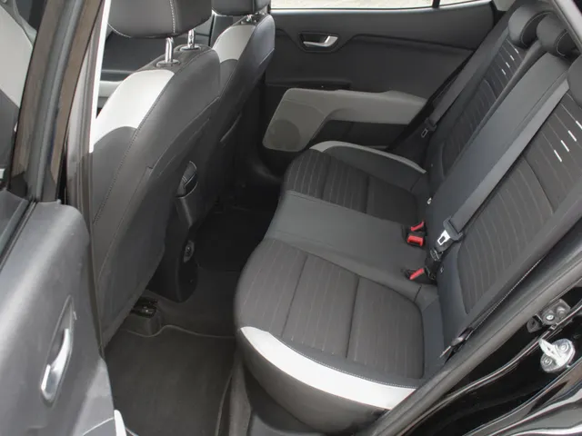 Kia Stonic 1.0 T-GDi DynamicPlusLine | Navi | Cruise | Clima | Trekhaak