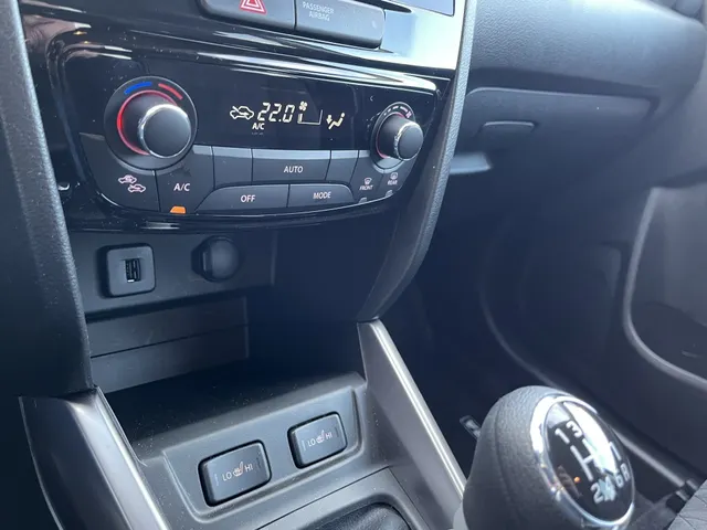 Suzuki Vitara 1.4 B.jet Smart Hybrid Style | Parkeersensoren | Stoelverwarming
