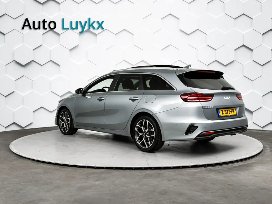 Kia Ceed Sportswagon 1.0 T-GDi Executive Line | Panoramadak | Elektrische stoelen | Elektrische achterklep