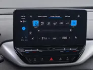 Volkswagen ID.4 Pro 77 kWh 150kW/204PK ·Camera · Stoelverwarming · Navigatie · Apple/Android Car Play · Parkeersensoren ·