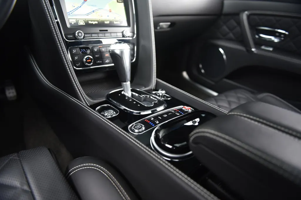 Bentley Flying Spur 6.0 W12 S