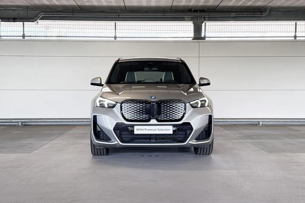 BMW iX1 eDrive20 67 kWh M Sport Edition