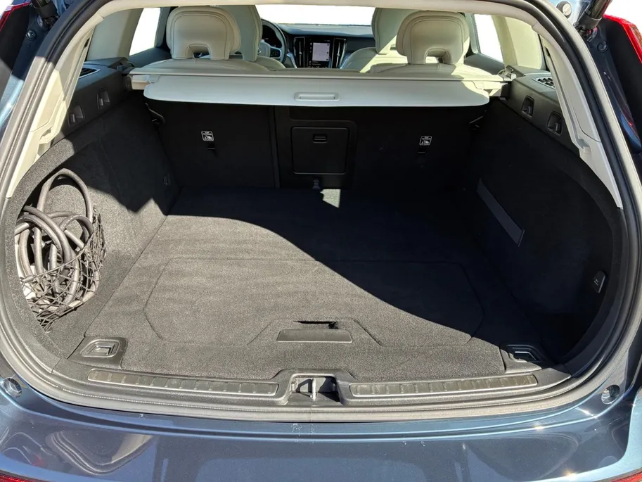 Volvo V60 2.0 T6 Twin Engine AWD R-Design