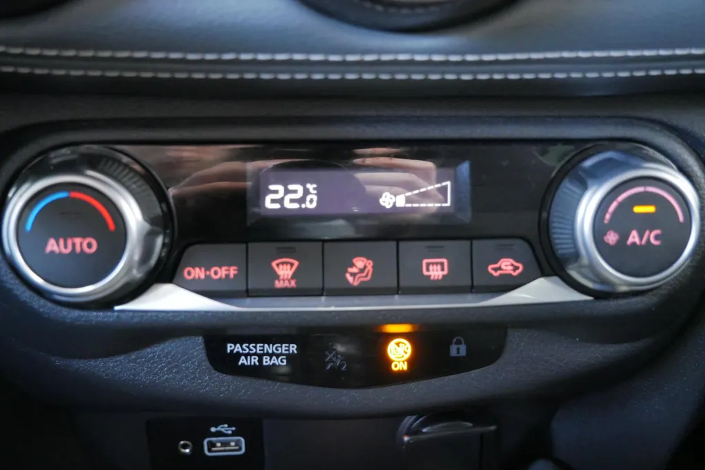 Nissan Juke 1.0 DIG-T N-Design *Navigatie+Camera*Climate*Parc Assist*Cruise controle*Dealer Onderhouden*IN ZEER NETTE STAAT!