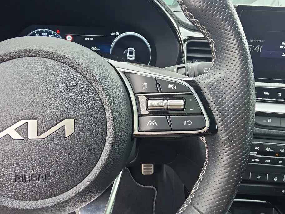 Kia Ceed 1.0 T-GDi GT-Line | Airco | Navi | Camera | Panoramadak | Stoelverwarming | Stuurverwarming | Cruise Control |