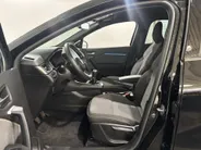 Renault Captur 90PK TCe Techno | Pack Winter | Navi | Climate Control | Camera | Parkeersensoren | Apple CarPlay/Android Auto | Lichtmetalen Velgen | Full LED | Armsteun | Digital Cockpit |
