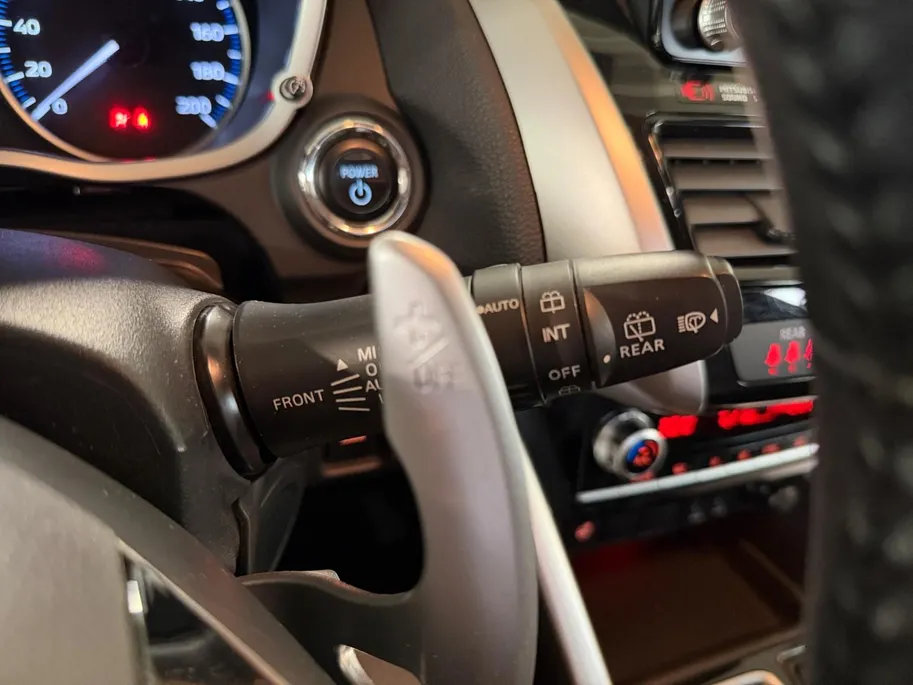 Mitsubishi Eclipse Cross 2.4 PHEV Instyle | Schuif-/ kanteldak | Achteruitrijcamera | Parkeersensoren voor & achter | Stoelverwarming | Navigatie | Trekhaak | BOVAG GARANTIE |