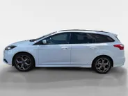 Ford Focus Wagon 2.0 EcoBoost ST-3 | Recaro-Stoelen | Parkeer Camera | Leder | Cruise Control | Climate Control | Parkeer Sensoren |