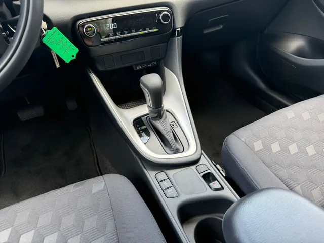 Toyota Yaris 1.5 Hyb. 115 Comfort | Camera | Adap. cruise | Carplay |