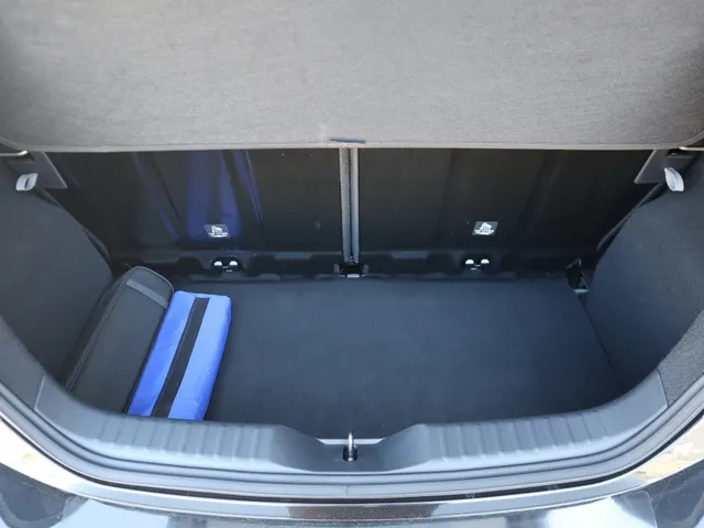 Toyota Aygo X 1.0 VVT-i MT Pulse Bi-tone | Carplay | All Seasons