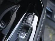 Kia e-Niro ExecutiveLine 64 kWh | Trekhaak | Stuur-/stoelverwarming + ventilatie | Leer | 17' LM | Cruise adapt. | Dodehoek detectie | LED | JBL audio |