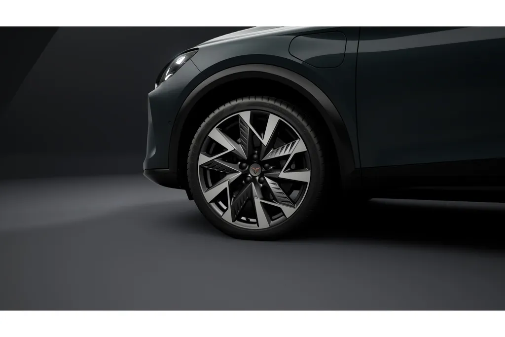 CUPRA Formentor VZ Performance | Digitaal instrumentenpaneel (Virtual Cockpit) | Draadloze Apple CarPlay™, Android Auto™ | Elektronisch Sperdifferentieel (XDS)