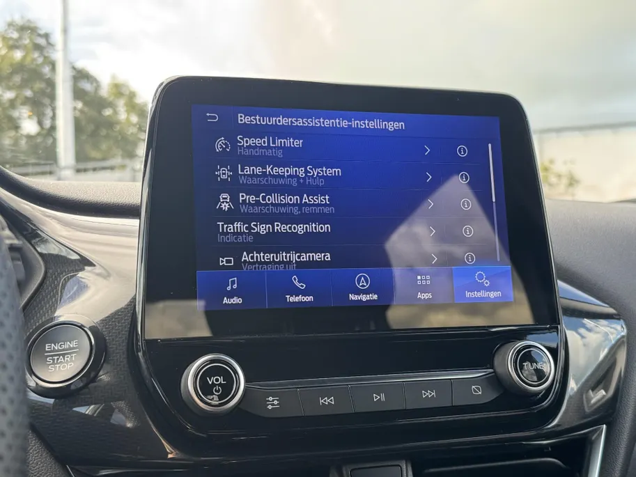 Ford Puma 1.0 EcoBoost Hybrid 125 pk ST-Line Navigatie - Apple Carplay/ Android Auto - Winter Pack - Achteruitrijcamera