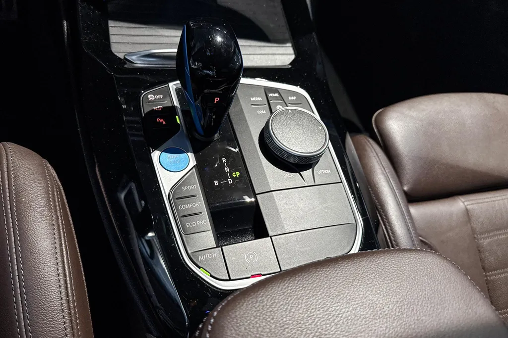BMW iX3 High Executive