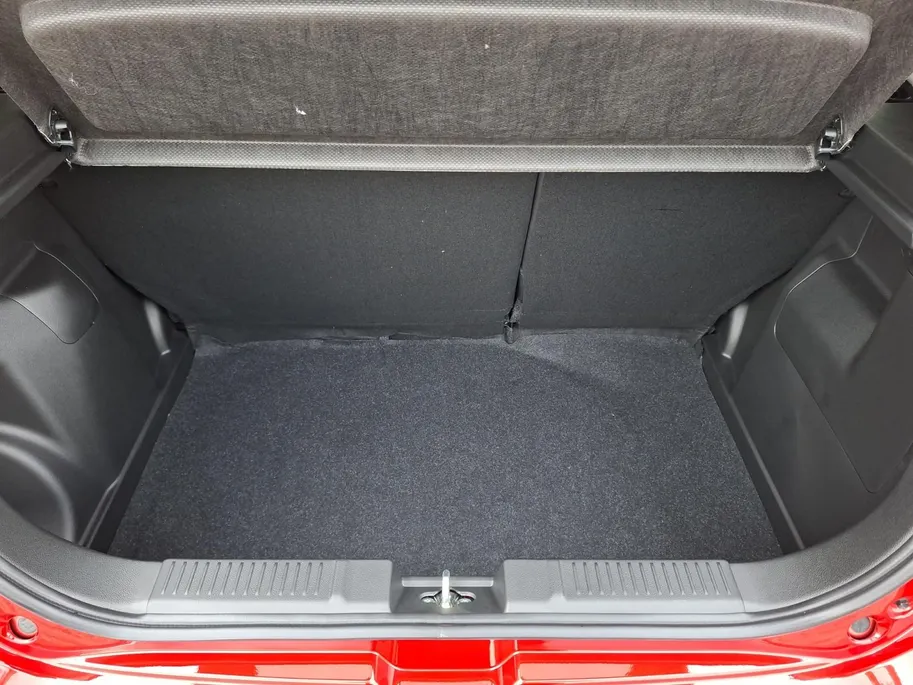 Suzuki Swift 1.2 Edition 60 Smart Hybrid | €2.200.- korting | Lederen bekleding | Zwarte velgen | Dode hoek detectie