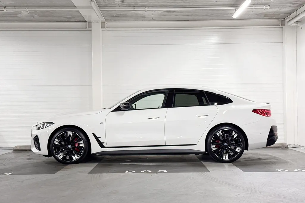 BMW i4 M60