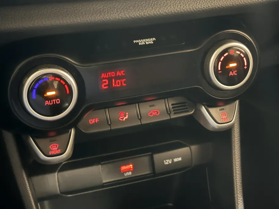 Kia Picanto 67PK DPi DynamicPlusLine | 1e eigenaar | Navi | Camera | Climate Control | Privacy Glass | Apple CarPlay/Android Auto | Lichtmetalen Velgen | Keyless | Cruise Control |