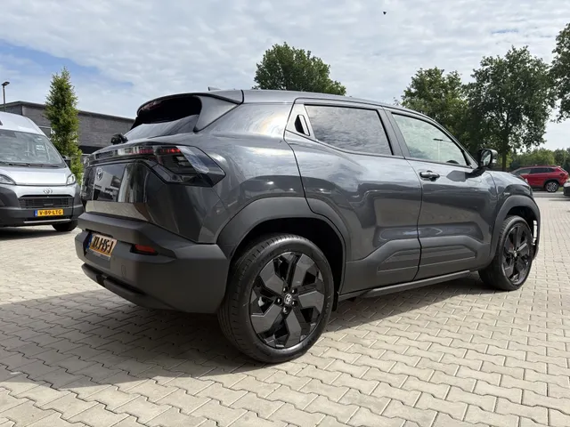 Toyota Urban Cruiser Executive 61 kWh