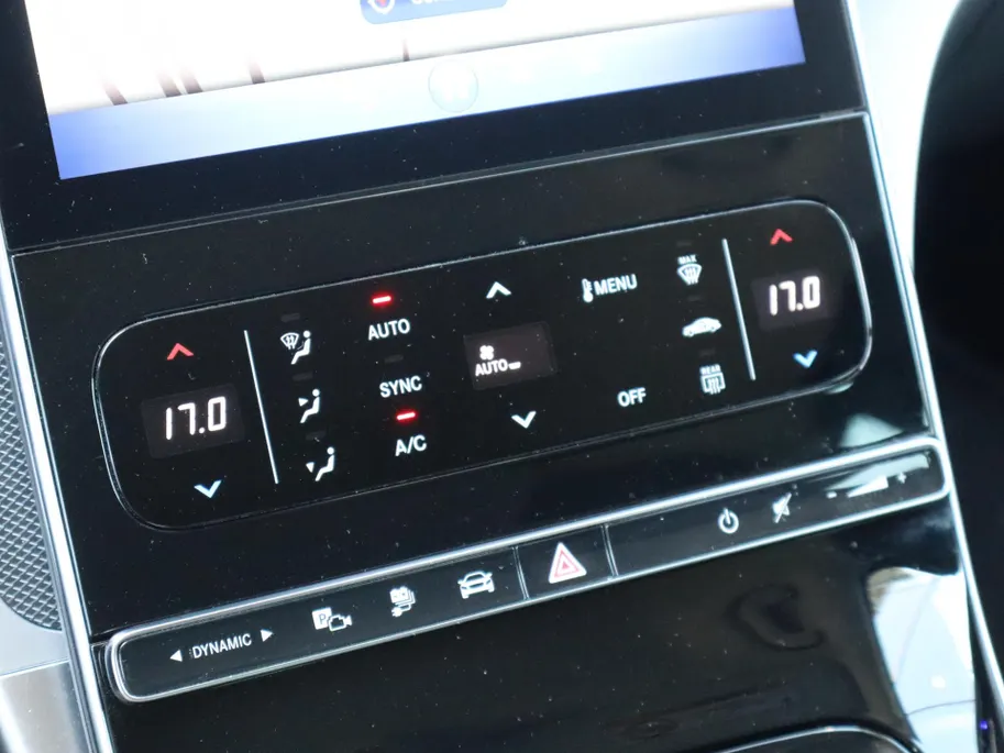 Mercedes-Benz C-Klasse Estate 300 e Luxury Line l Stoelverwarming l Achterruitrij camera l  Memory l Dodehoekassistant