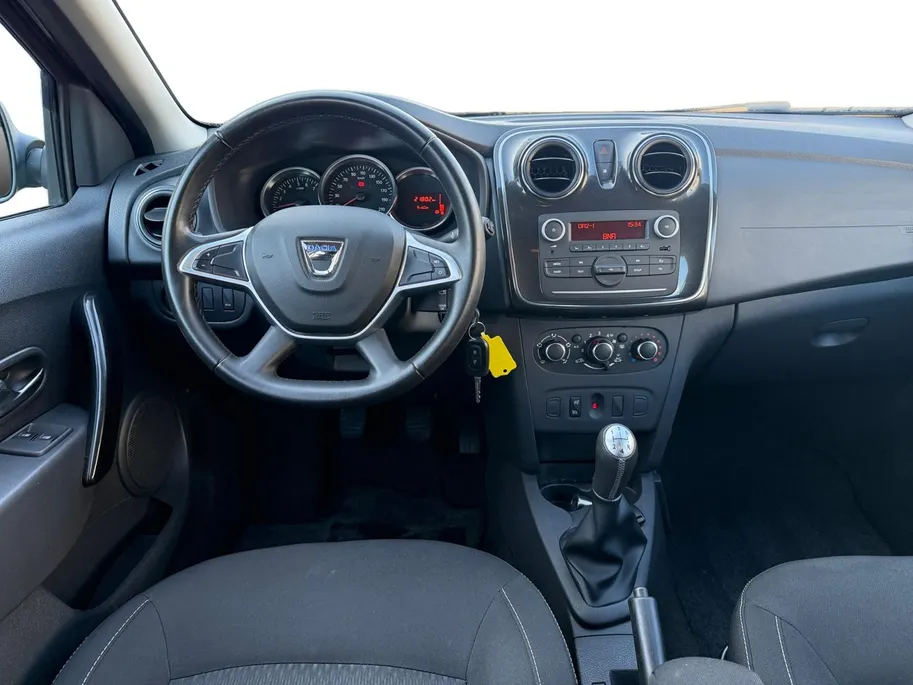 Dacia Logan MCV 0.9 TCe Laureate | 100% onderhouden | Elektr. ramen voor | Airco | Parkeersensor achter | Trekhaak | DAB | Bluetooth | Cruise control | Bovag garantie |