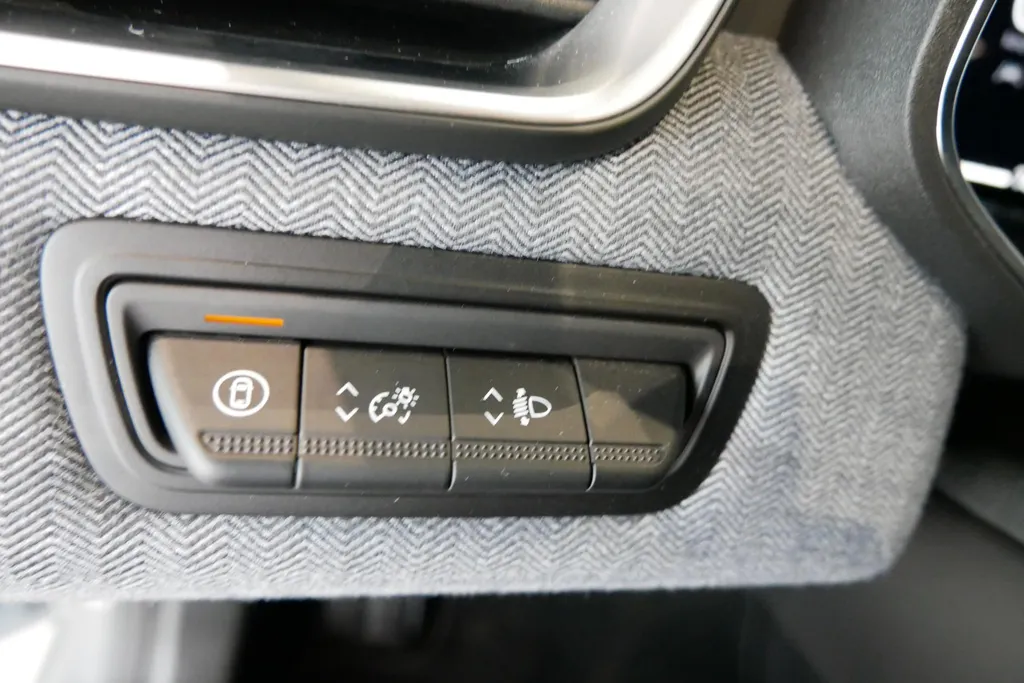 Renault Clio 1.6 E-Tech Full Hybrid 145 techno *Automaat*Navi+Camera*Parkeersensoren*Climate Control