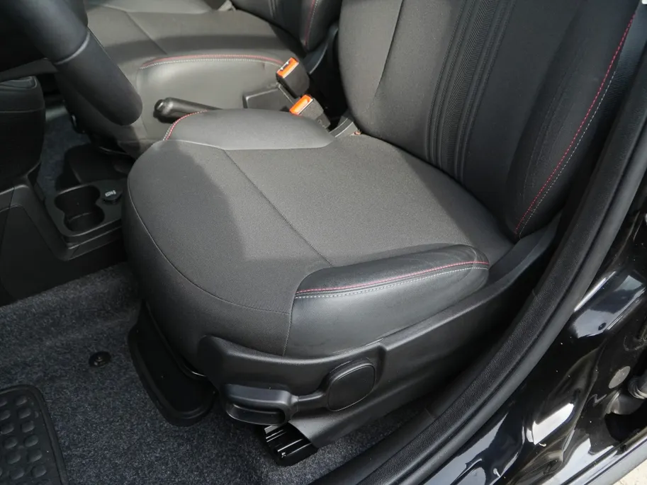 Fiat Panda 1.0 Hybrid 70 PK Sport | Carplay | PDC | Privacy | 5zits | 1ste